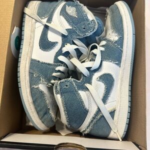 Air Jordan 1 Retro Hi OG Denim